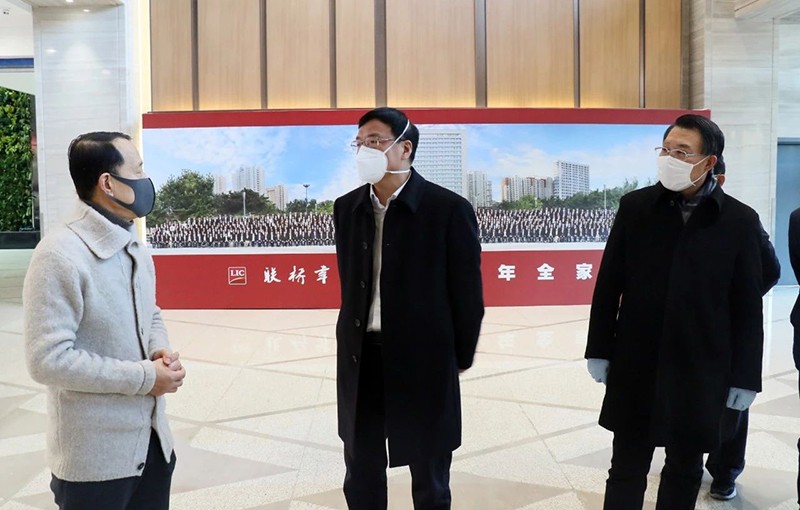 威海市委書記王魯明到聯橋集團調研疫情防控工作