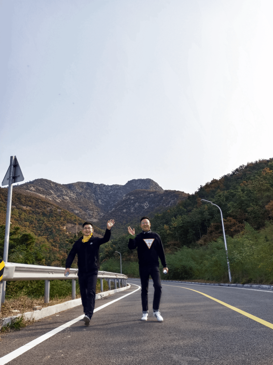 攜手前行共賞金秋 腳踏實地齊心逐夢(圖5)