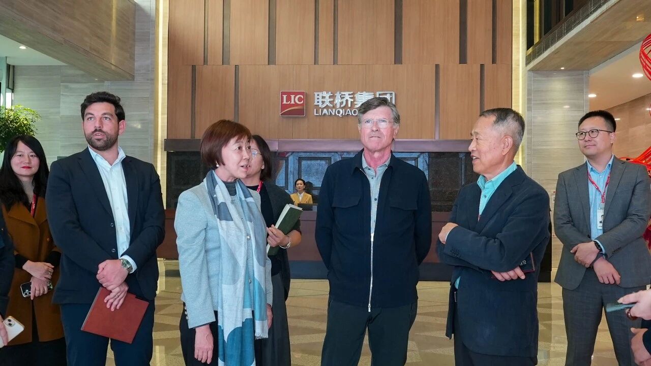 國(guó)際紡織制造商聯(lián)合會(huì)(ITMF)主席Mr. Juan Parés一行到訪聯(lián)橋集團(tuán)