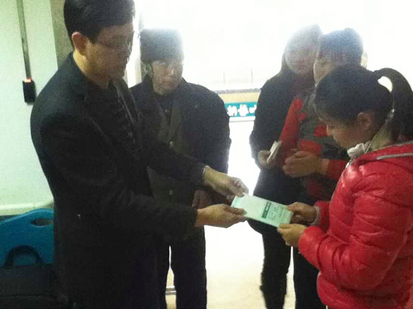 聯(lián)橋人愛心延綿，為患病赴日實(shí)習(xí)生捐款