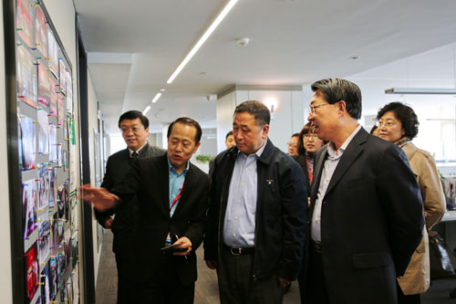 商務部外貿發(fā)展局局長孫成海視察聯(lián)橋集團