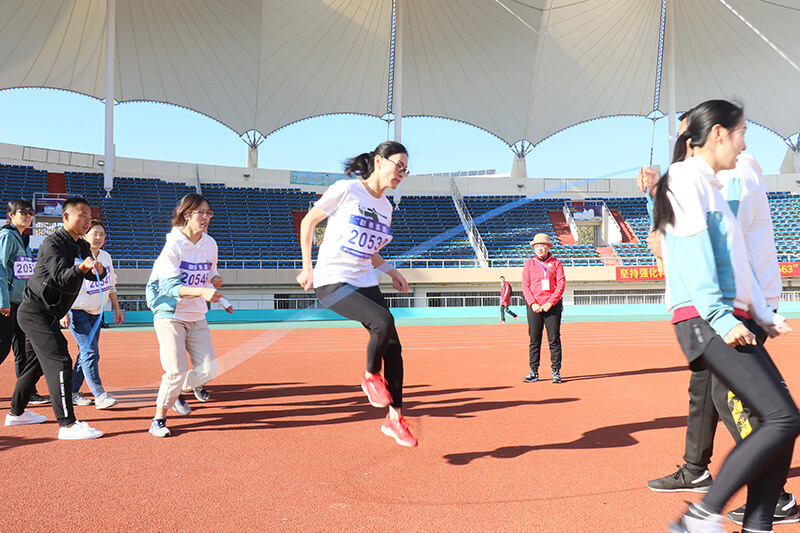 追求卓越，奮勇?tīng)?zhēng)先，聯(lián)橋集團(tuán)在高新區(qū)第九屆運(yùn)動(dòng)會(huì)上精彩綻放 奪得團(tuán)體亞軍(圖13)