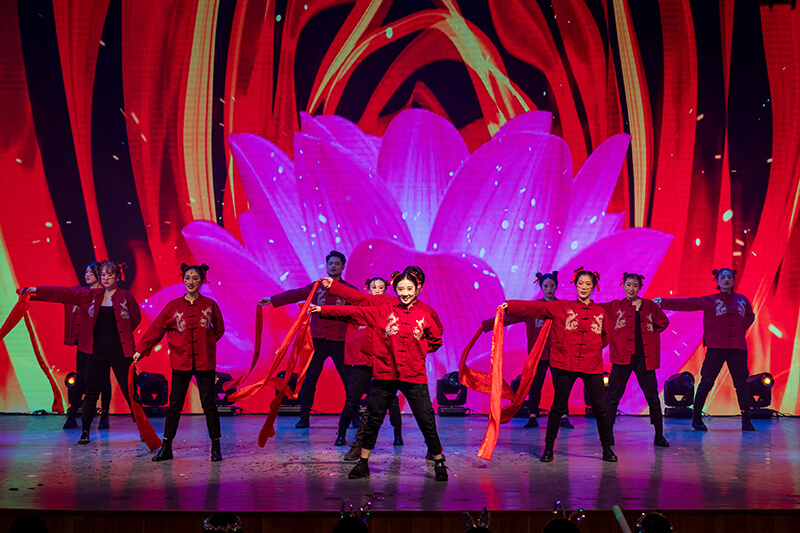 歡欣鼓舞迎新春,滿懷豪情攀高峰 | 聯橋集團2020迎新春聯歡晚會激情開演(圖13)