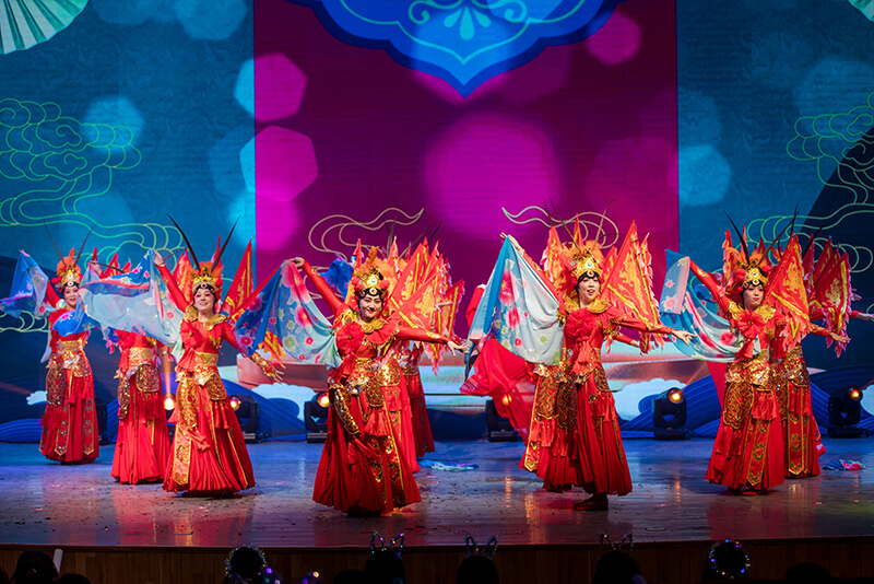 歡欣鼓舞迎新春,滿懷豪情攀高峰 | 聯橋集團2020迎新春聯歡晚會激情開演(圖21)