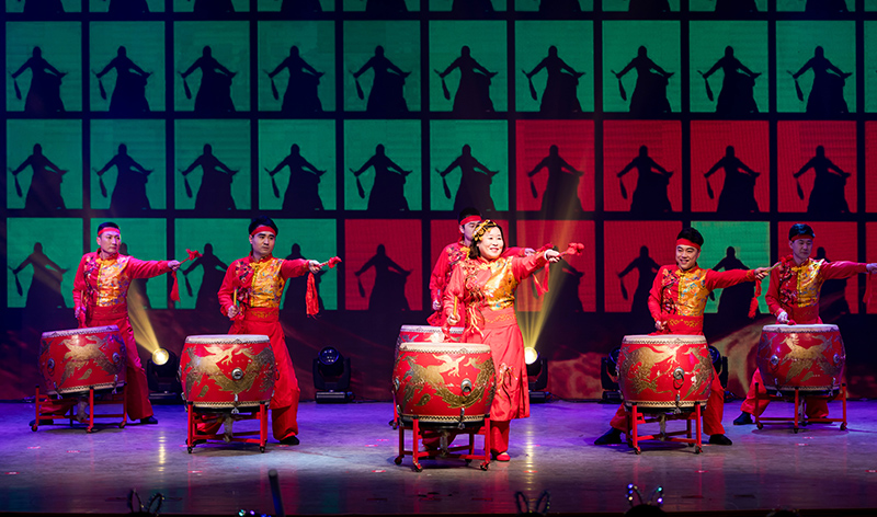 歡欣鼓舞迎新春,滿懷豪情攀高峰 | 聯橋集團2020迎新春聯歡晚會激情開演(圖30)