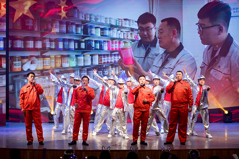 歡欣鼓舞迎新春,滿懷豪情攀高峰 | 聯橋集團2020迎新春聯歡晚會激情開演(圖35)