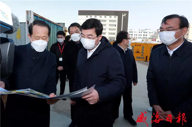 威海市委副書記、市長張海波到聯(lián)橋集團調(diào)研企業(yè)沖擊新目標工作(圖1)